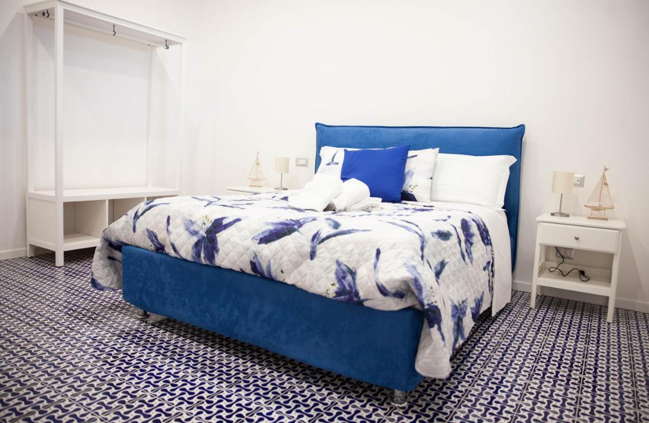 White Blu House - Massa Lubrense Sorrento Apartman Kültér fotó